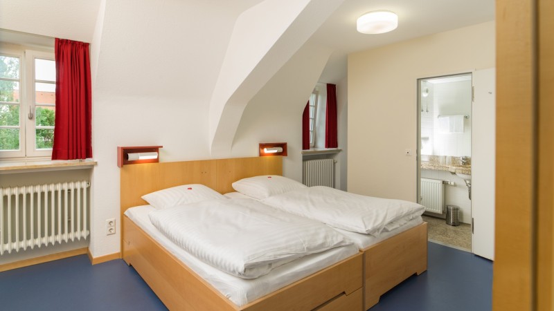 Bild vom Zimmer im Bildungshaus Neckarelz 